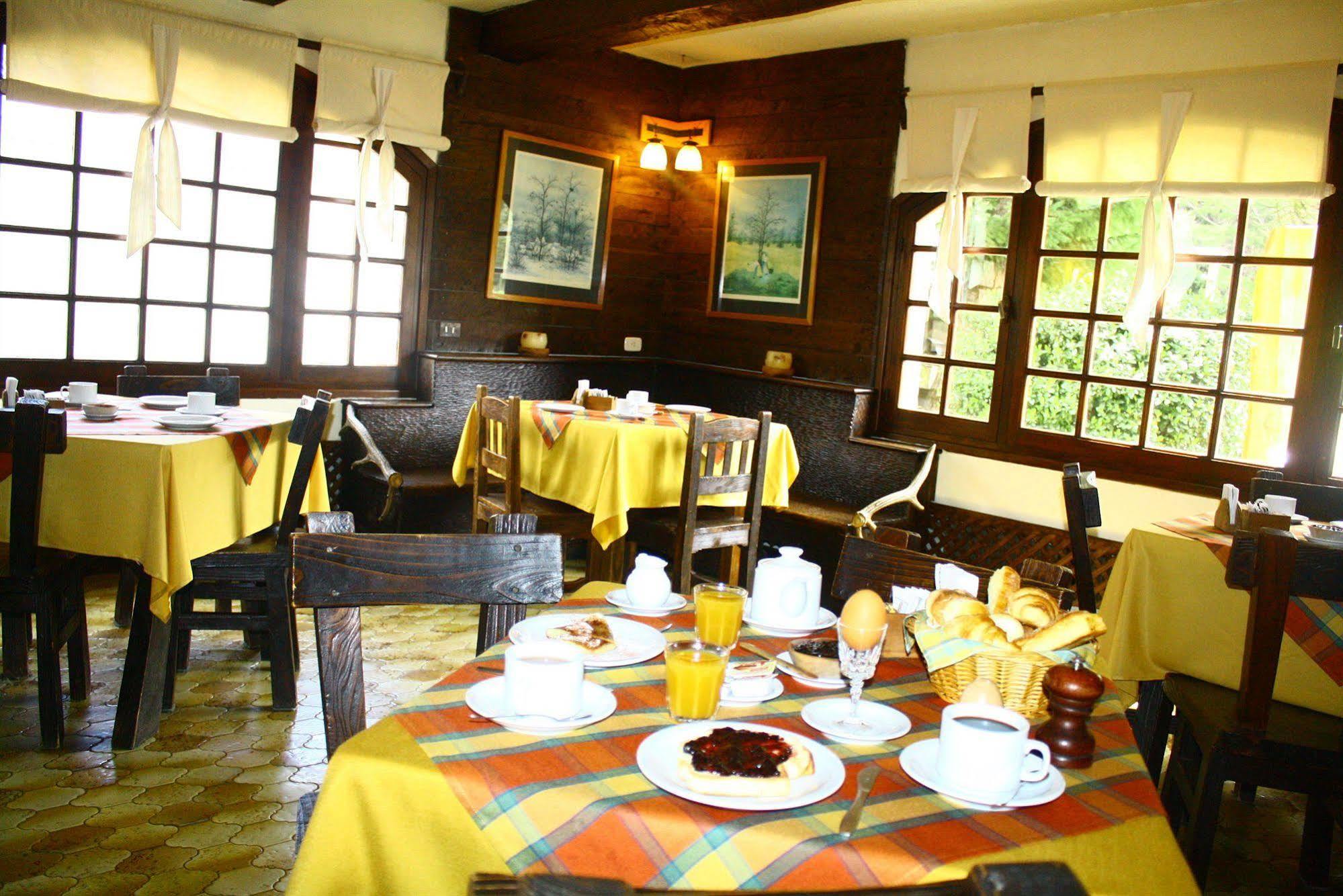 Hosteria La Posta Del Cazador San Martín de los Andes Buitenkant foto
