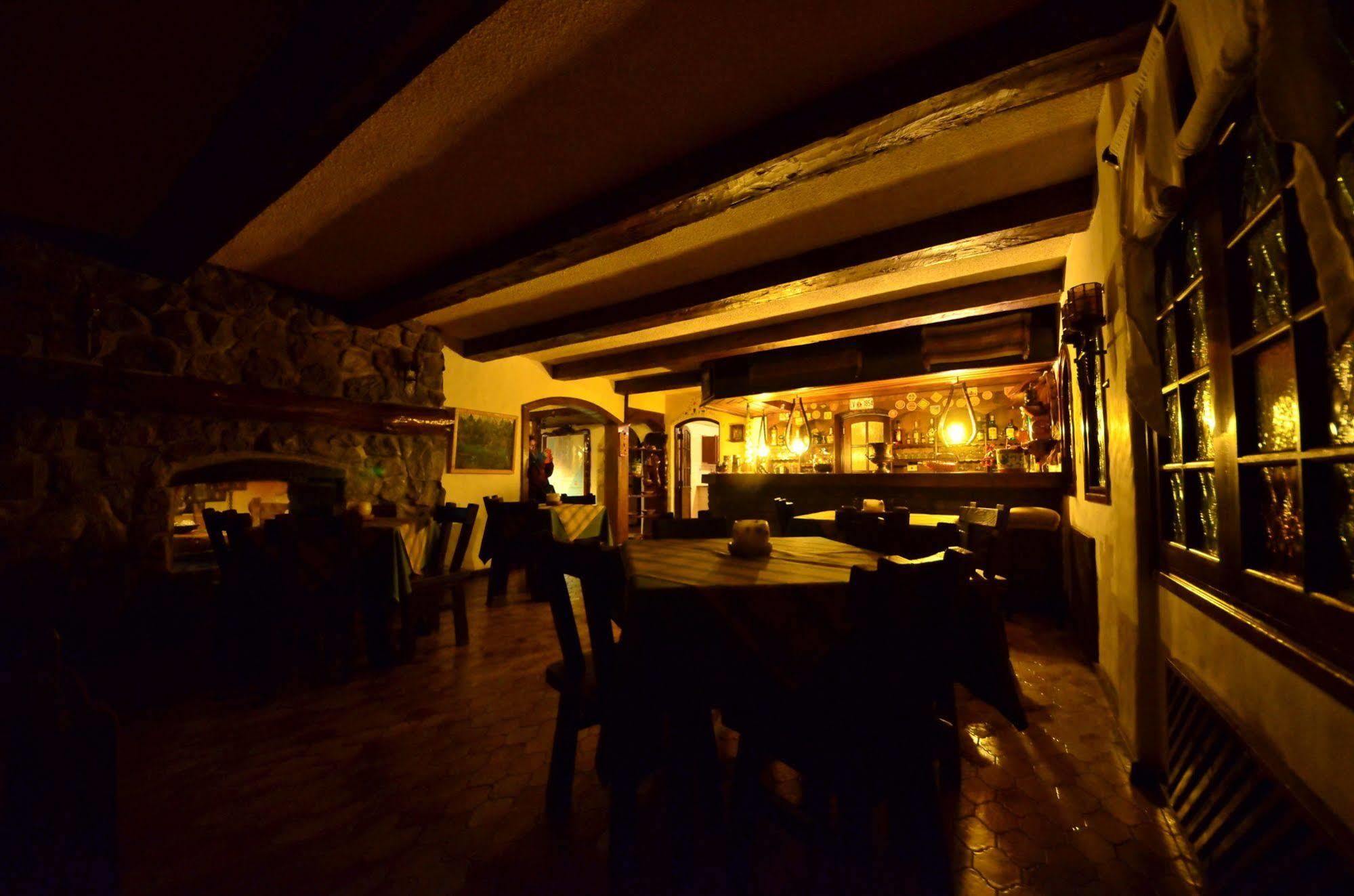 Hosteria La Posta Del Cazador San Martín de los Andes Buitenkant foto